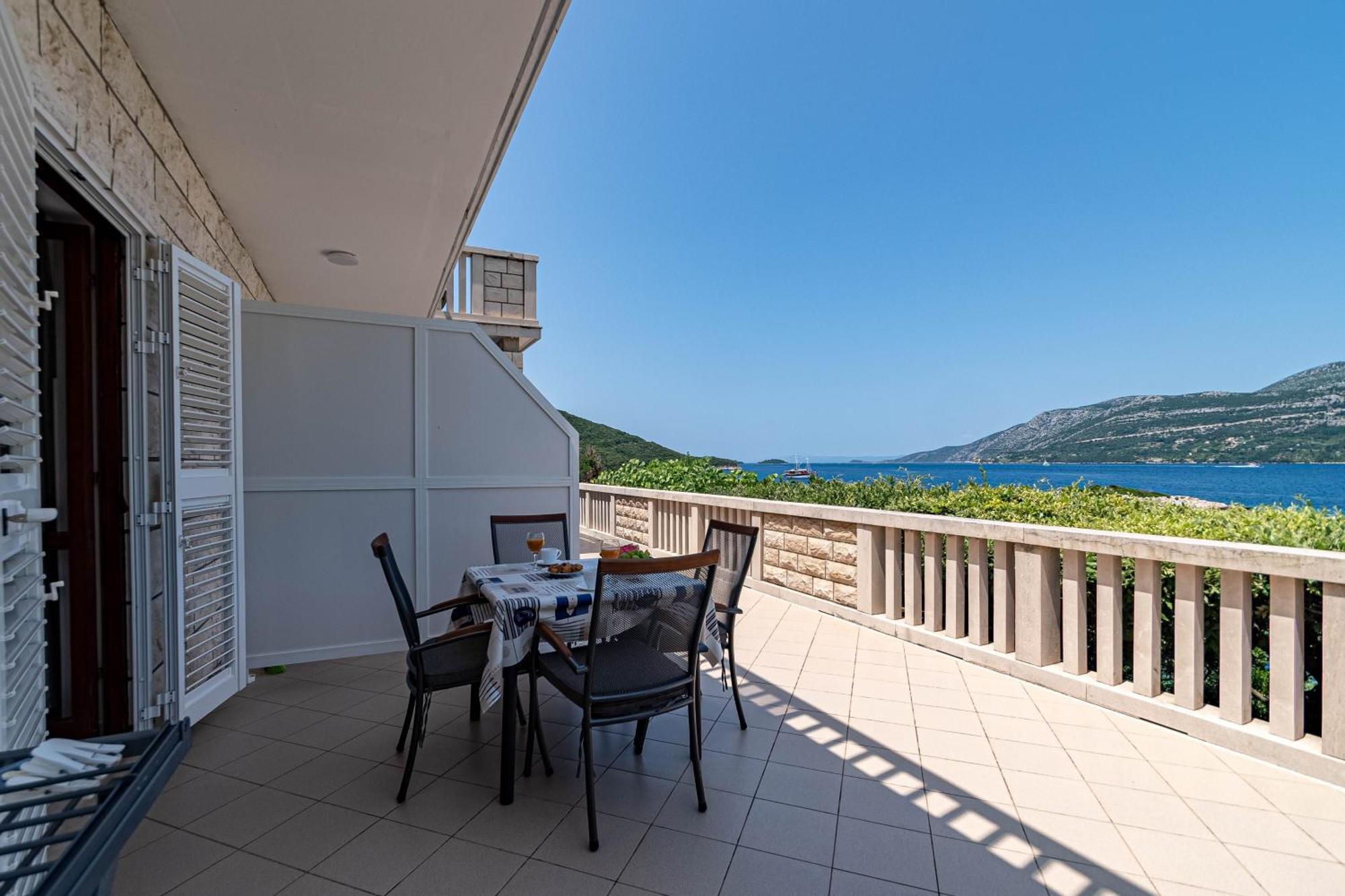 Apartments By The Sea Tri Zala, Korcula - 9237 Zrnovo Экстерьер фото